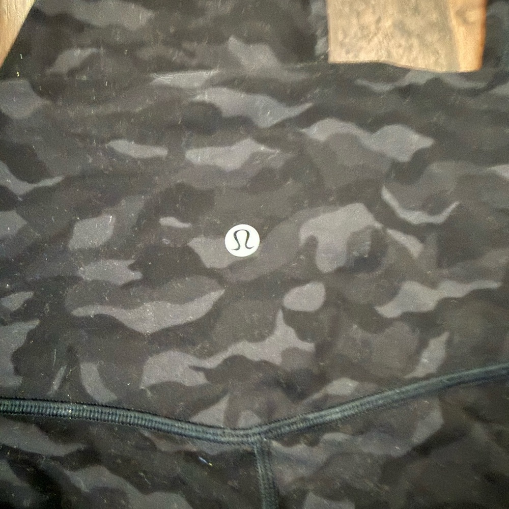 Lululemon Black Camouflage Leggings - Picture 7 of 10